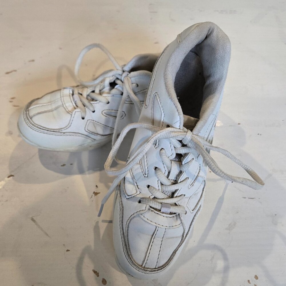 Girls Cheer Shoes - White Size 2.5